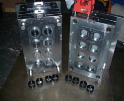 8 Cavity Cap Injection Molds